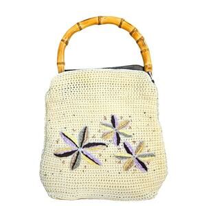 Woven floral embroidered crocheted cottagecore bamboo handle bag. 14"×12"